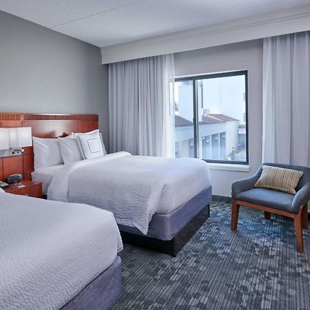 מלון Courtyard By Marriott Indianapolis Castleton מראה חיצוני תמונה
