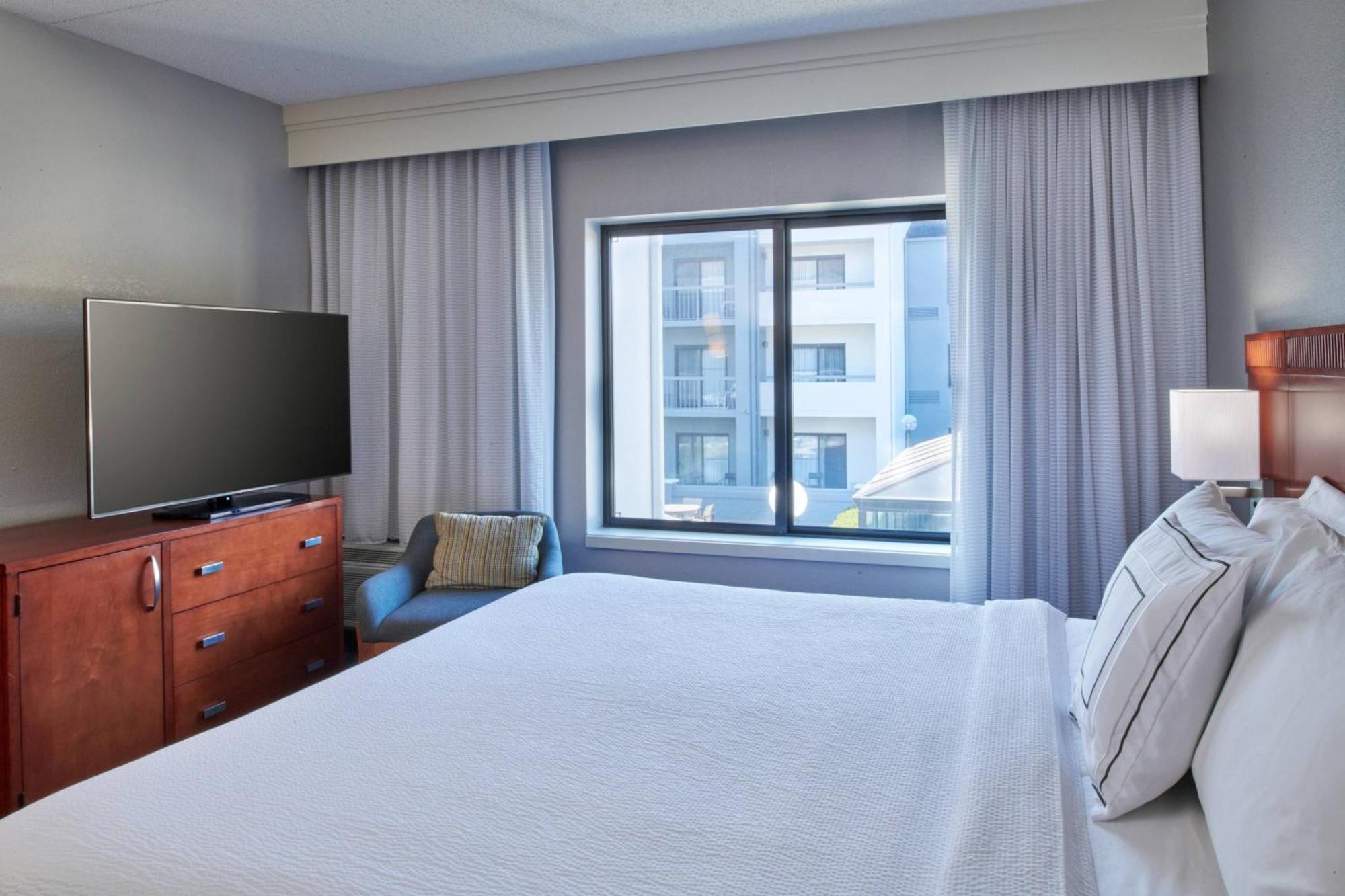 מלון Courtyard By Marriott Indianapolis Castleton מראה חיצוני תמונה
